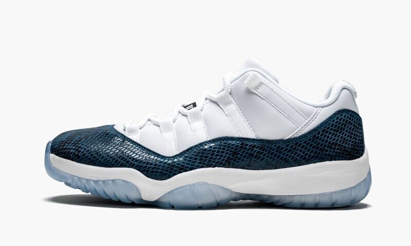 JORDANAIR JORDAN 11 RETRO LOW LE"Blue Snakeskin"