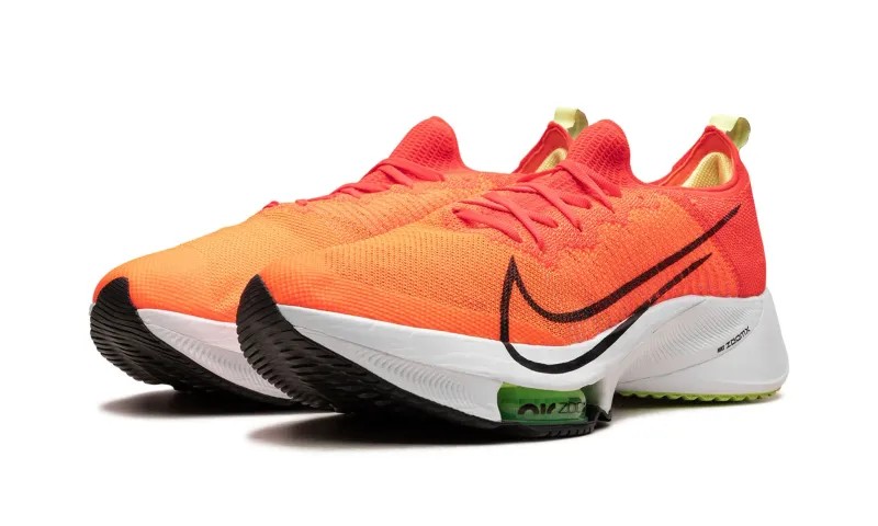 NikeAir Zoom Tempo Next% Flyknit"Total Orange"