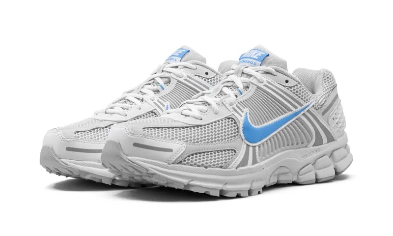 NikeAir Zoom Vomero 5"Photon Dust University Blue"