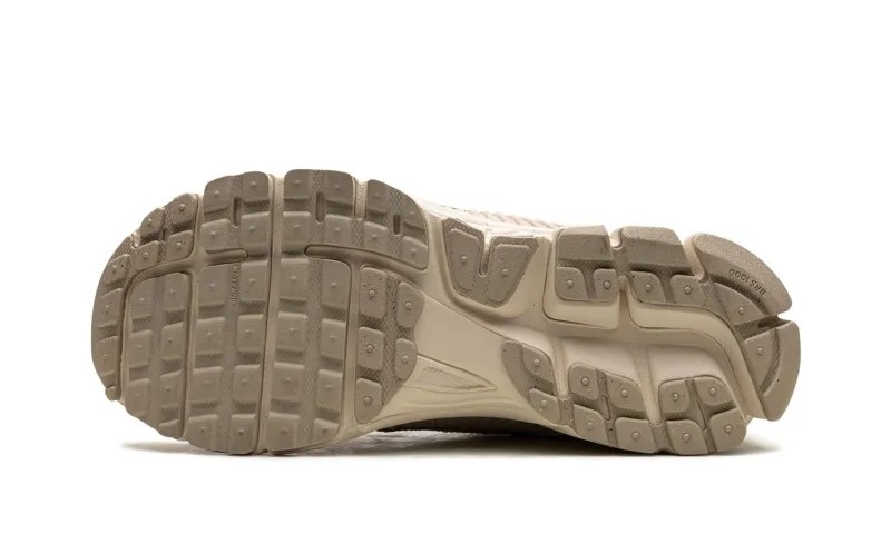 NikeZoom Vomero 5"Sail"