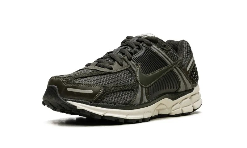 Nike Zoom Vomero 5 “Sequoia”