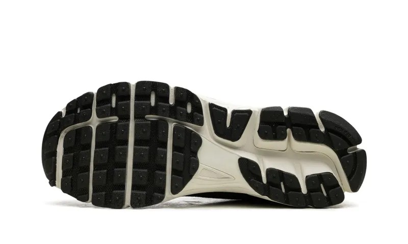 Nike Zoom Vomero 5 “Sequoia”