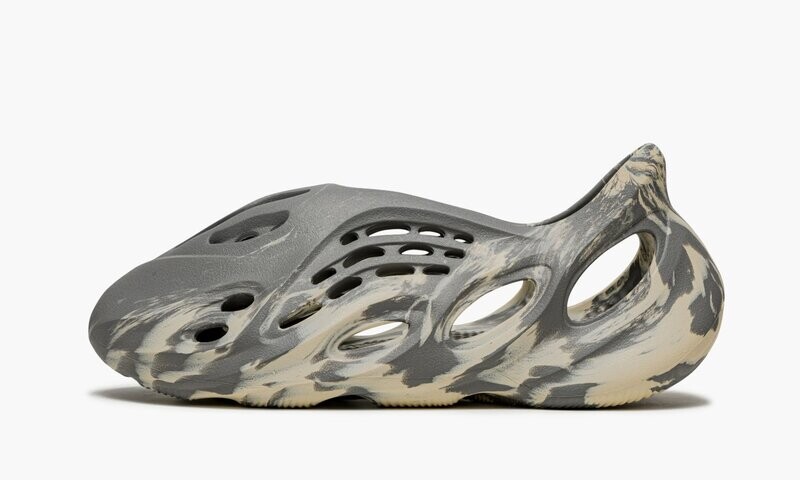 ADIDAS YEEZY YEEZY FOAM RUNNER MXT "Moon Gray"