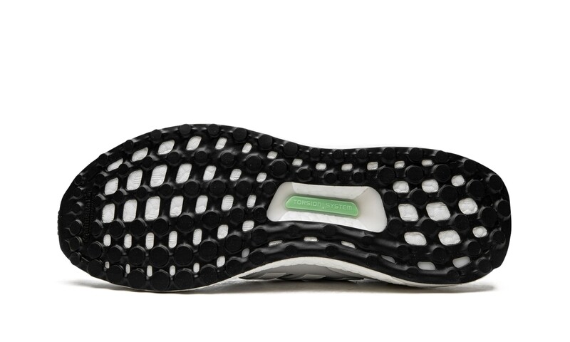 ADIDASULTRABOOST 5.0 DNA"White / Black"