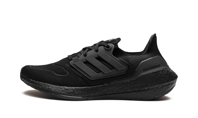 ADIDAS W ULTRABOOST 22 "Triple Black"
